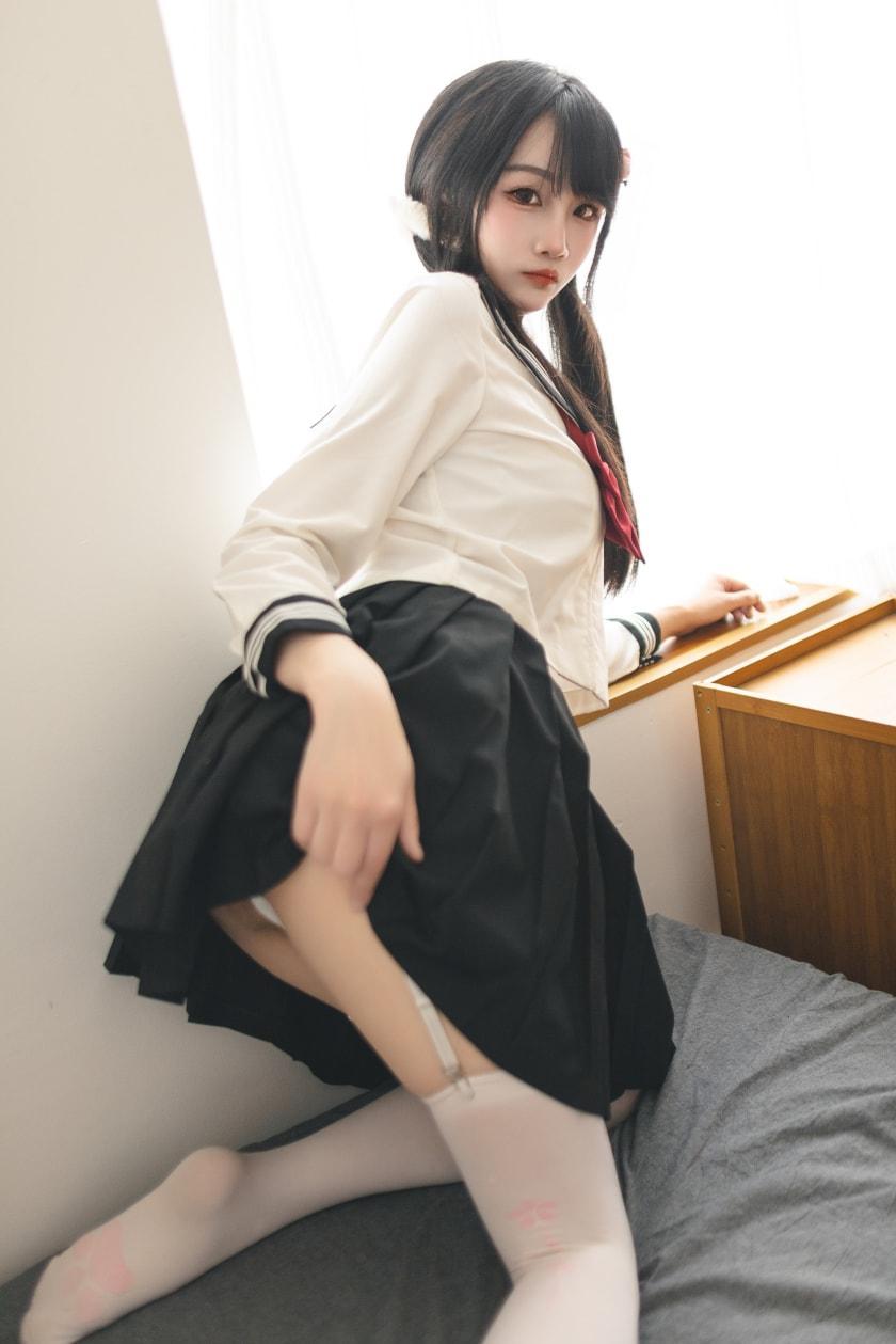 嗷呜酱 – 水手服-值得收藏