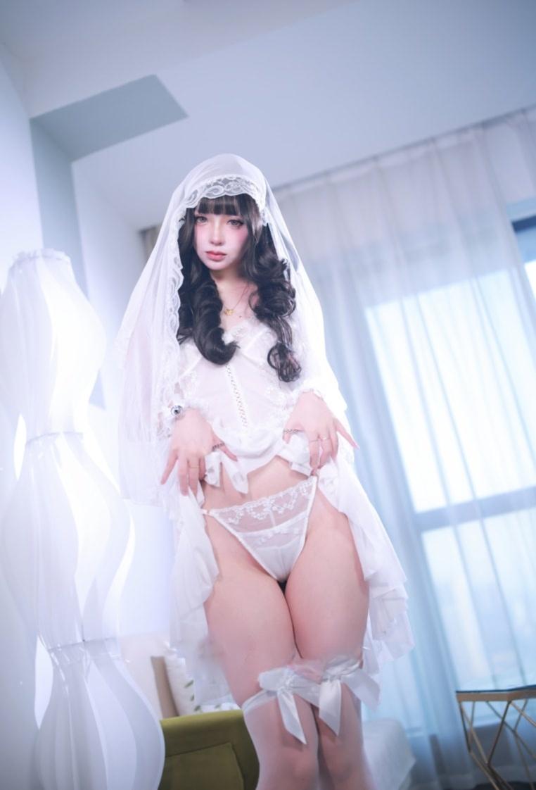 疯猫ss – 2025年12月会员订阅 捆绑婚纱-作品推荐