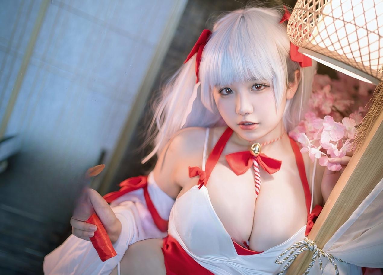 阿半今天很开心 可畏巫女-美女推荐