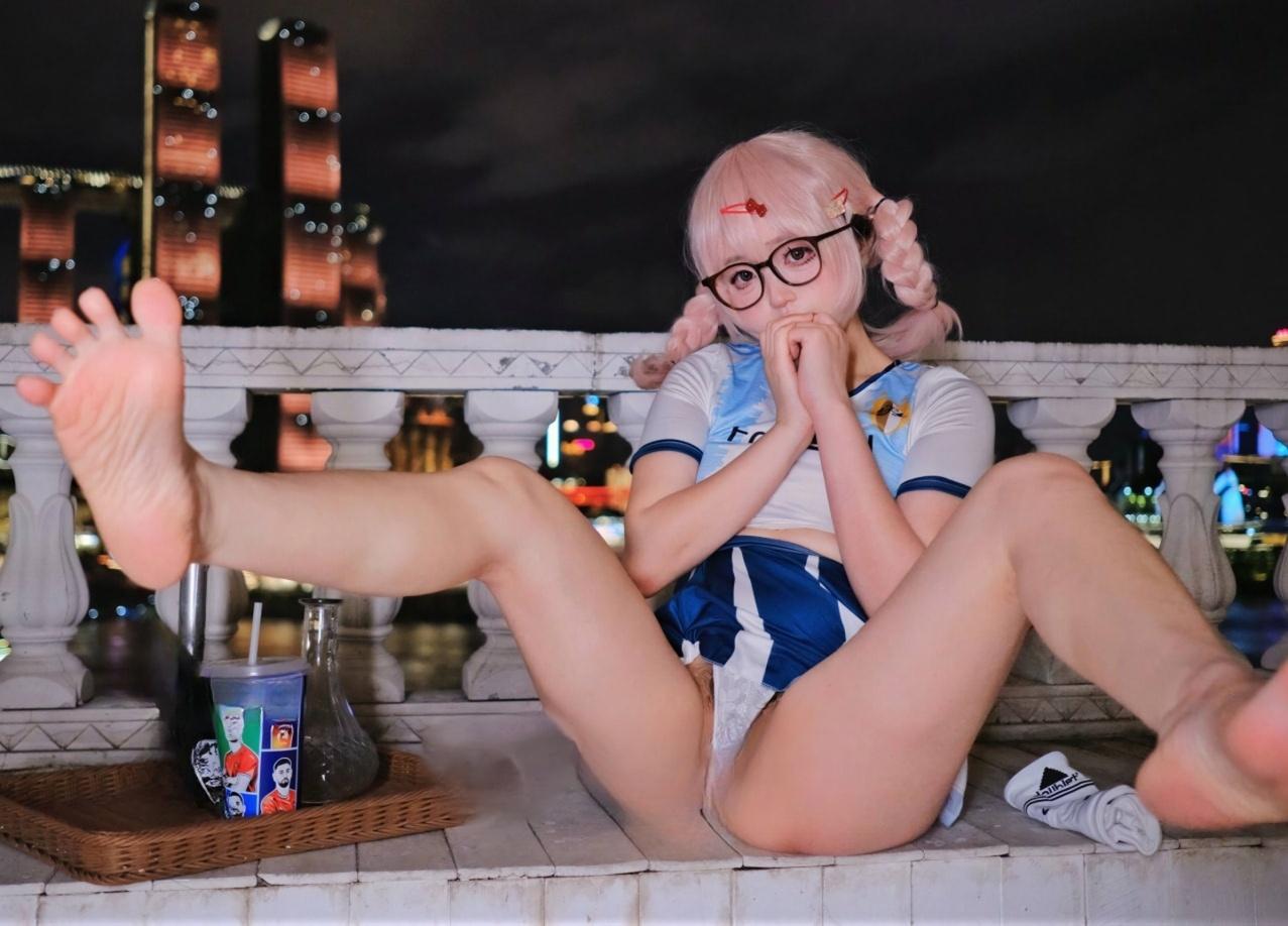 神沢永莉 一起为你加油世界杯-coser推荐
